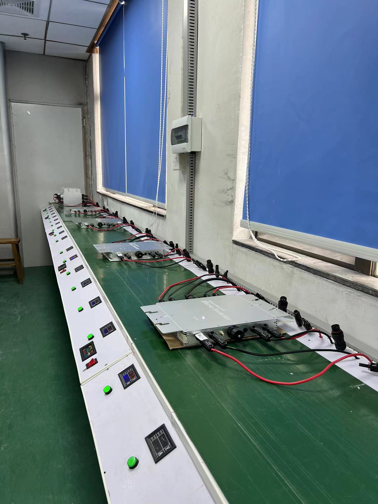Solar Power System 600W IP65 Waterproof On Grid Micro Inverter with 95% Efficiency