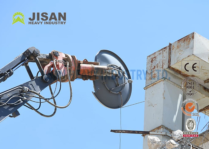 Dismantling Abandoned Containers Ships Hydraulic Rotating Pulverizer For Excavator