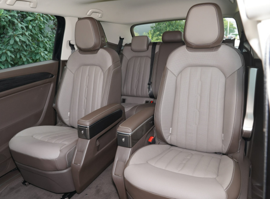 VW VILORAN 2023 380TSI zunchi version 5 Door 7 Seats Large MPV Luxury New Car
