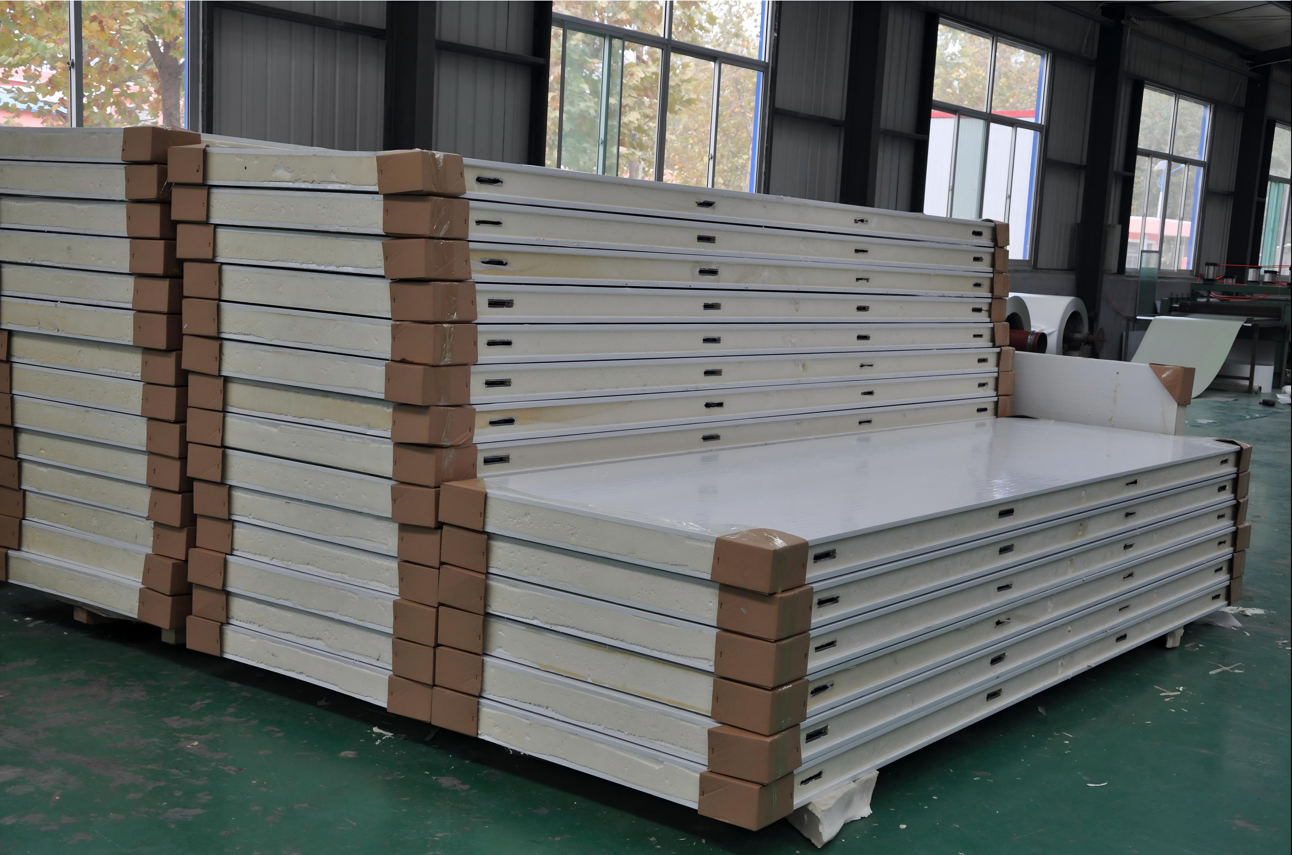 Meat and fish Storage Cold Room Freezer with -18 to -25 degree and sliding door