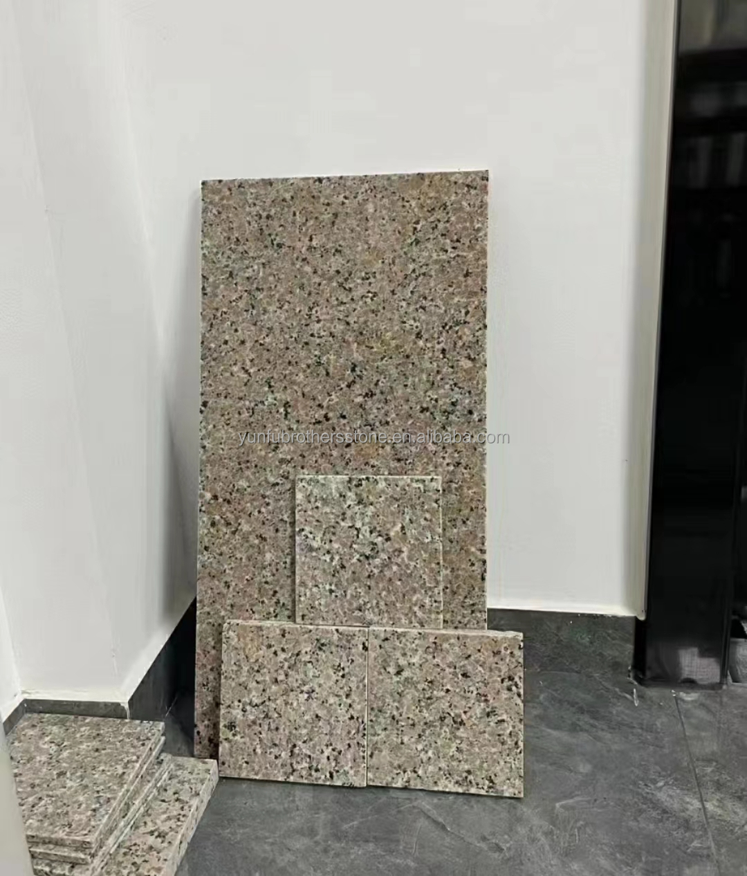 2700kg/m3 Granite Density G636 Slabs Modern Design Style for Villa Graphic Pink Porrno