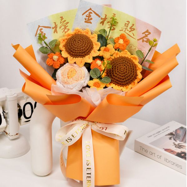 Hand-woven sunflower wool bouquets, finished products, graduation cross-border export knitted artificial flowers
