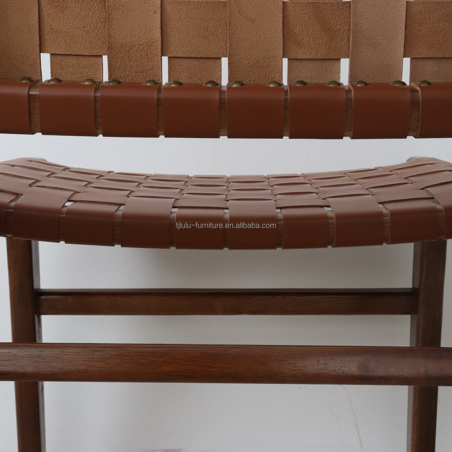 Customized Logo Outdoor Leisure Chairs Solid Wood Furniture Modern Design Style with PU Leather Woven Dining Chair