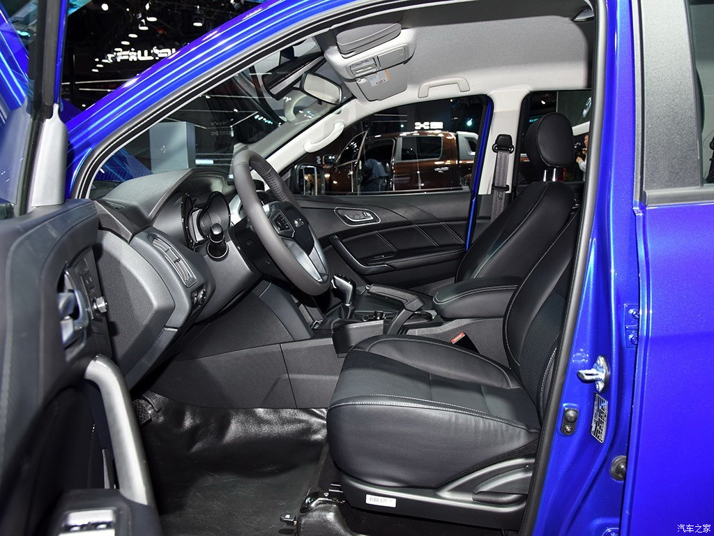 Tiger Electric Pickup Truck 2024 EV Pickup Van Mini Trucks Engine Powerful 120kw LED Leather Single Lithium Dark Automatic