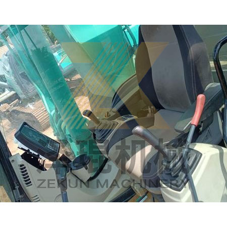 Used Kobelco SK200-10 20Ton Crawler Excavator with Hydraulic Cylinder