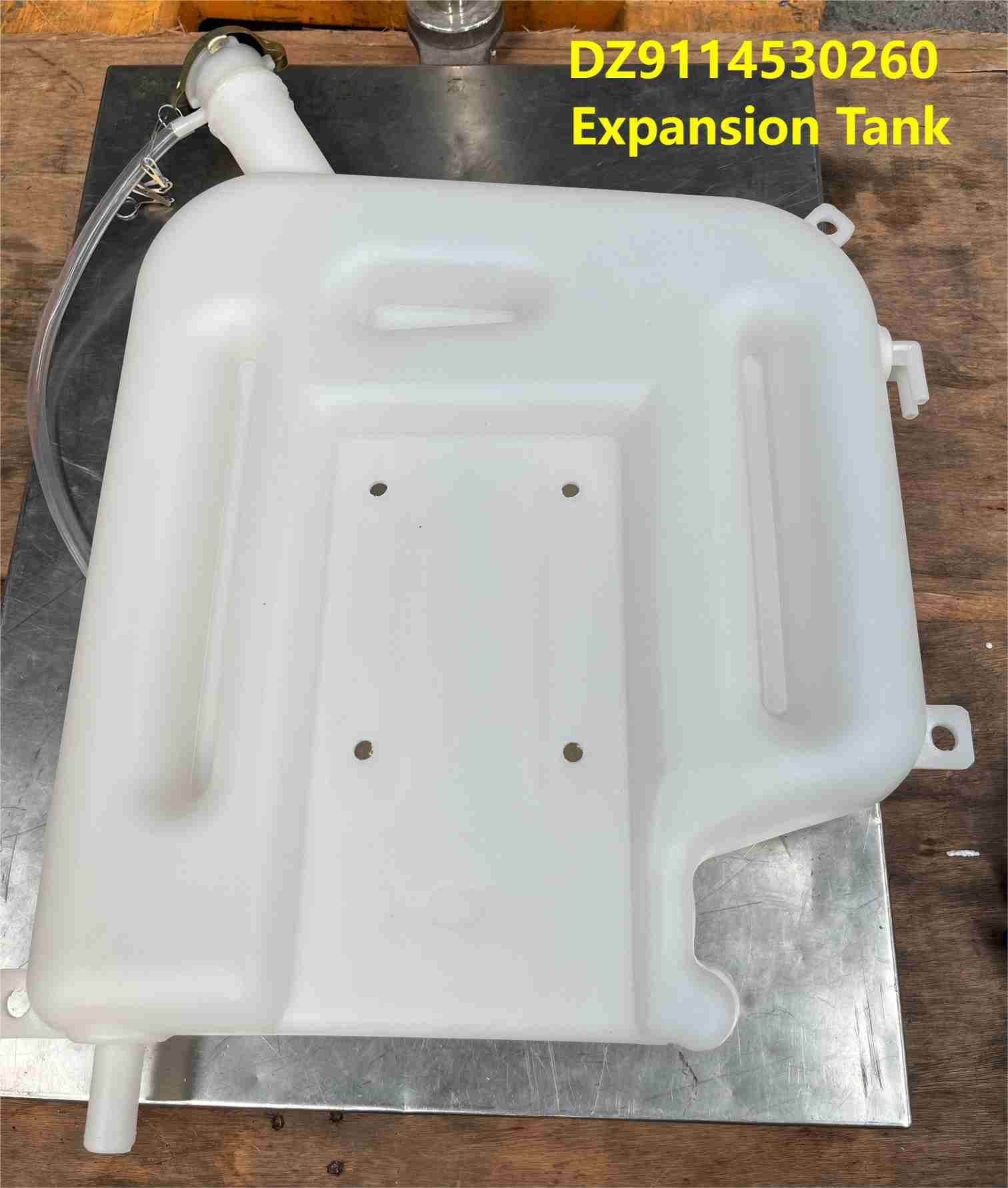Coolant Reservoir DZ9114530260 Shacman Truck Parts Expansion Tank Assembly