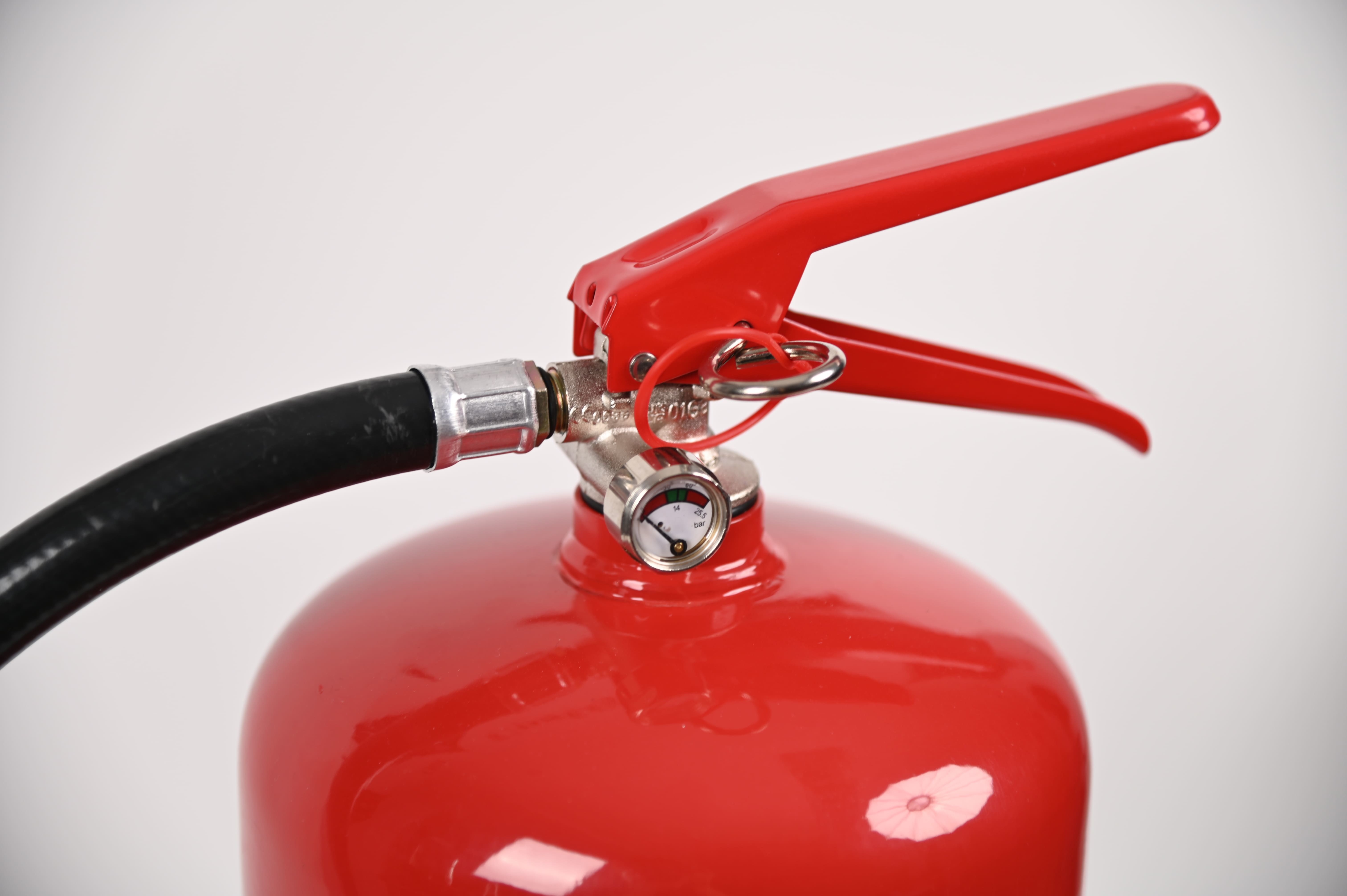 SAFEWAY DC01 Abc 6kg Fire Extinguisher CE Approved Red easy to use