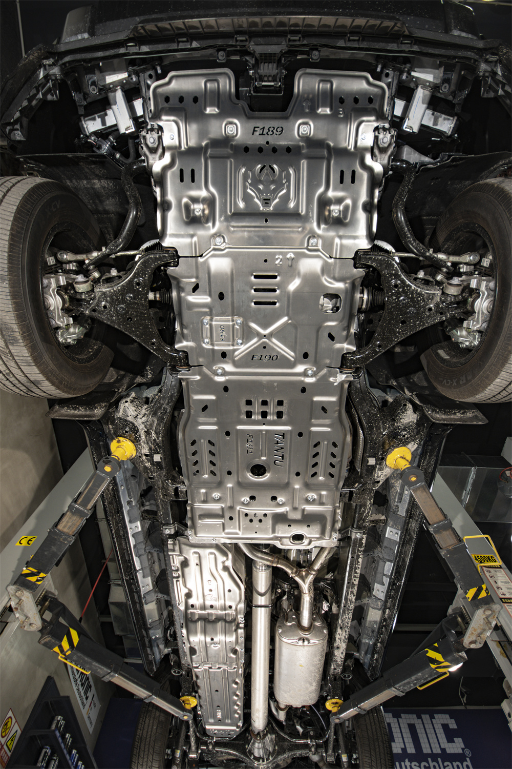 Upgrade Your Tundra Sequoia 09 with Engine Guard Transmission Transfer Case Armour