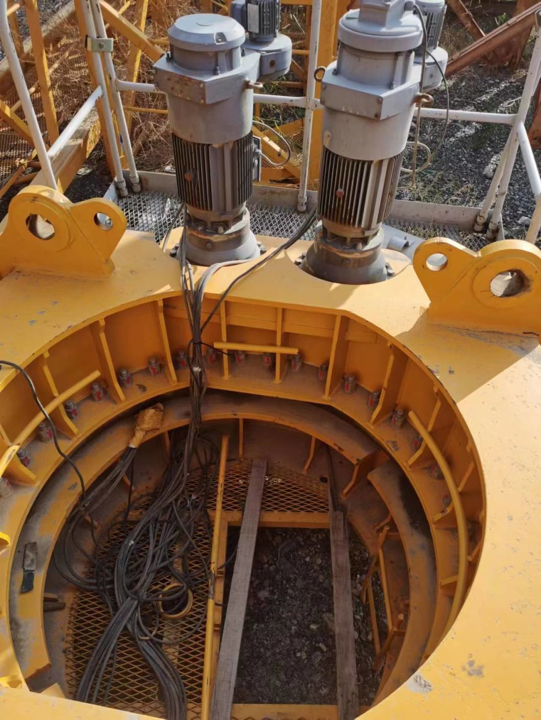 Xg 7020-12 Tower Crane in Good Condition in 2017