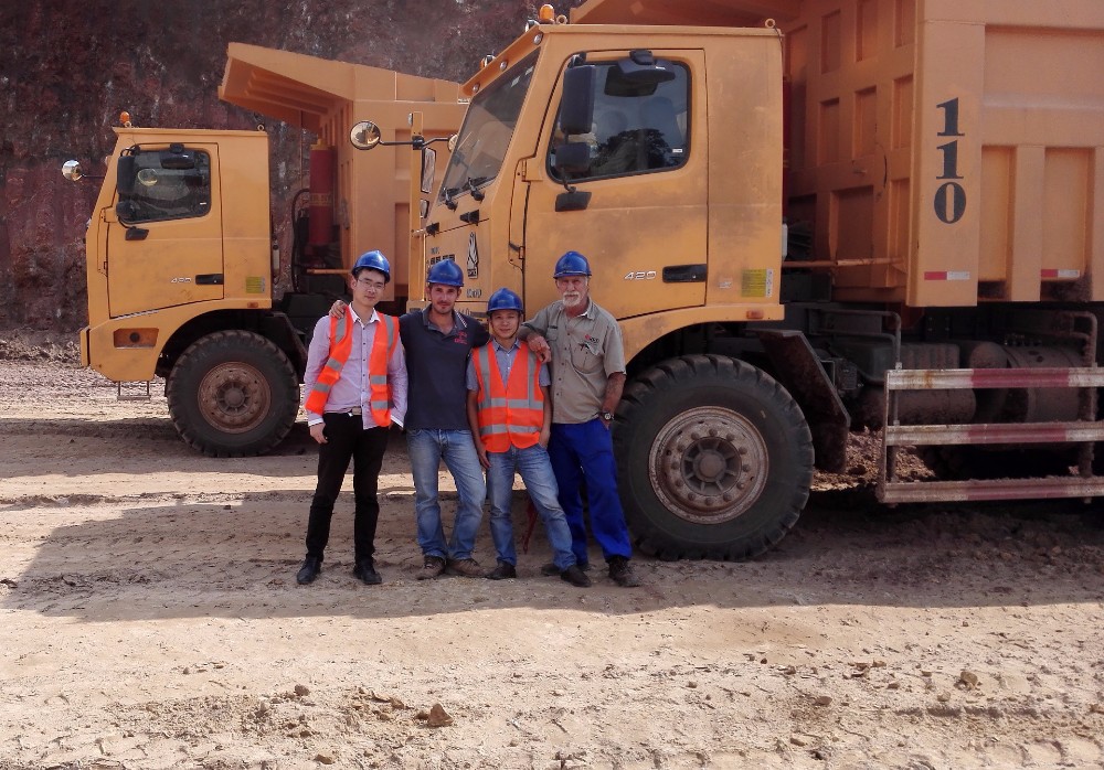 sinotruk howo 4x2 450hp truck tracto camion tracteur camiones used tractor trailer head chinese cargo trucks