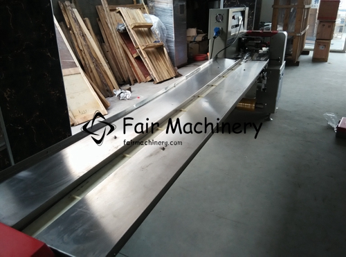 3.4Kw 50Hz Snack Packing Machine , 150BPM Horizontal Flow Wrap Packing Machine