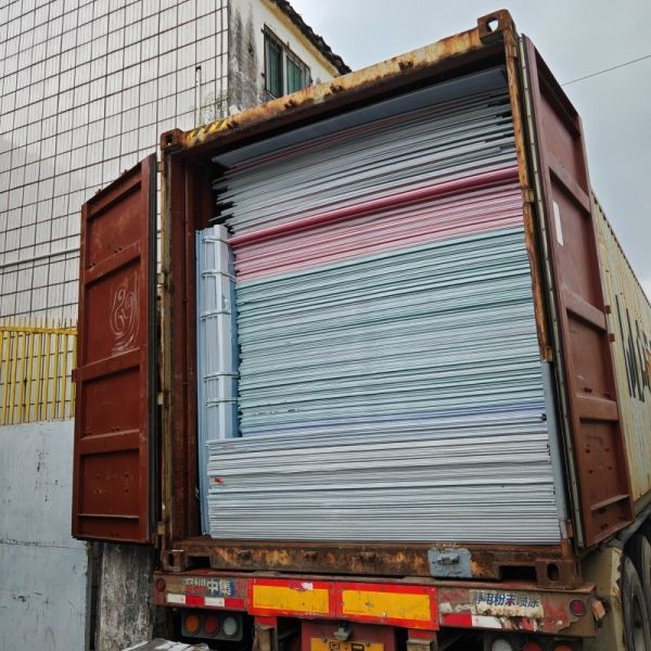 Polycarbonate Hollow Sheet PC Board Normal Size 2.1 5.8m Durable Lightweight Transparent Material for Industrial Applications