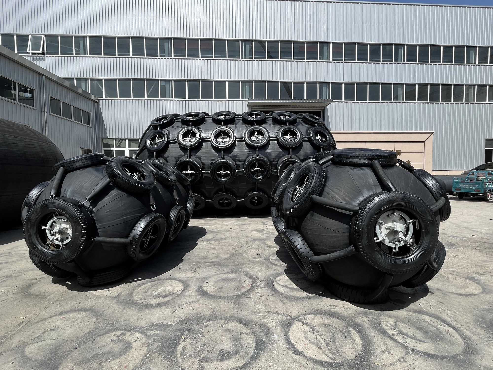 Black / Grey Pressure Performance Cylinder Pneumatic Rubber Fender