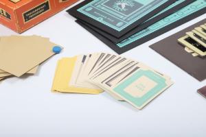 Quality Interactive Monopoly Millionaire Boardgame Custom 300gsm Artpaper for sale