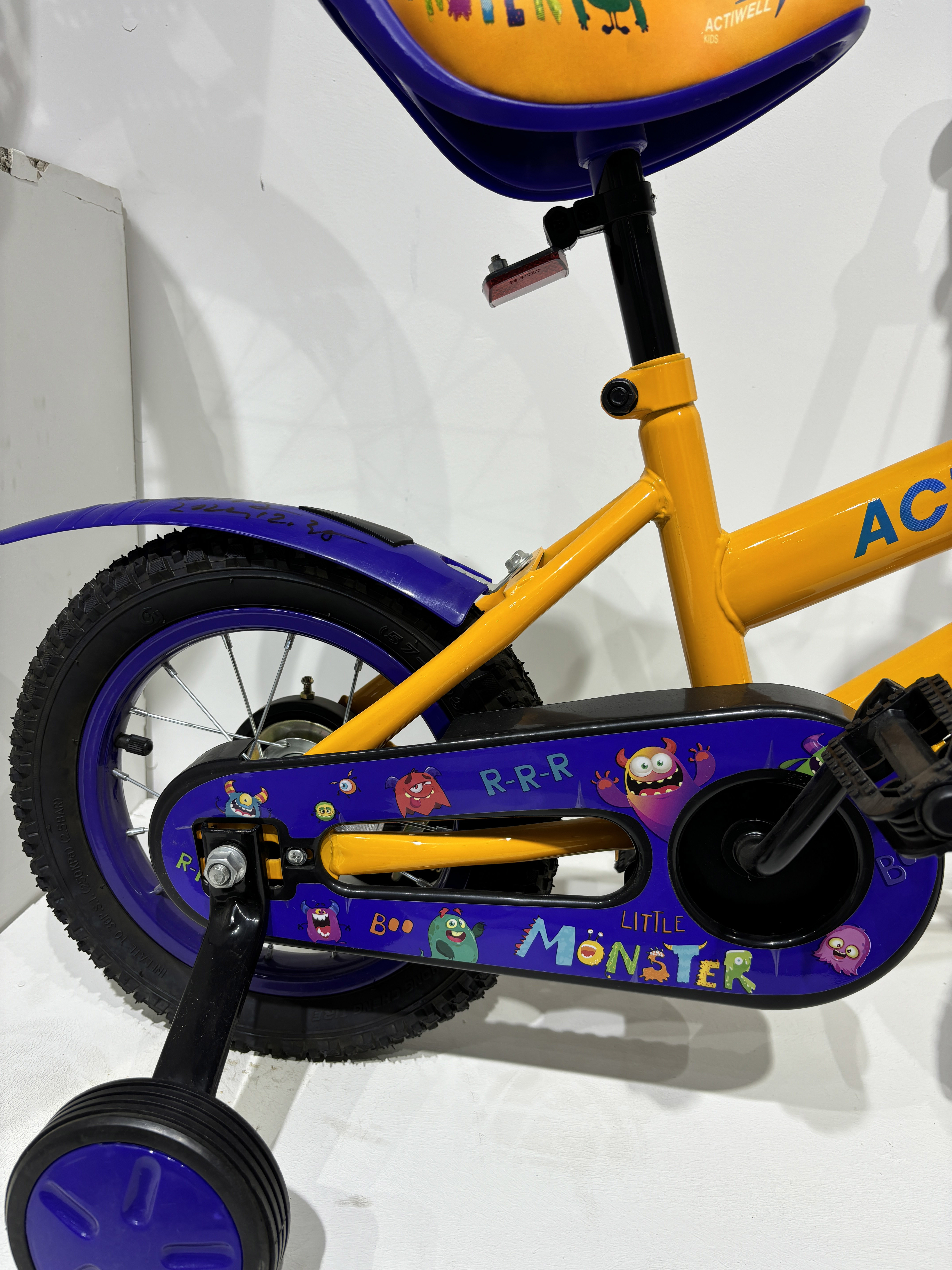 Aluminum Alloy Frame Steel Lightweight Kids Bikes With 4 Wheels 12 Inch Children Bike