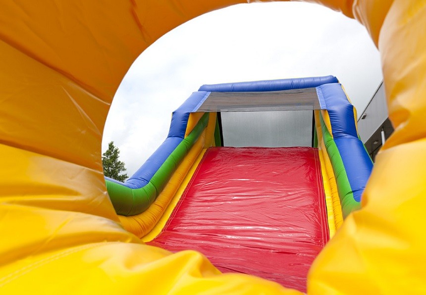 17.5m Kids Multi Color Obstacle Course Bouncy Castles Run For Fun