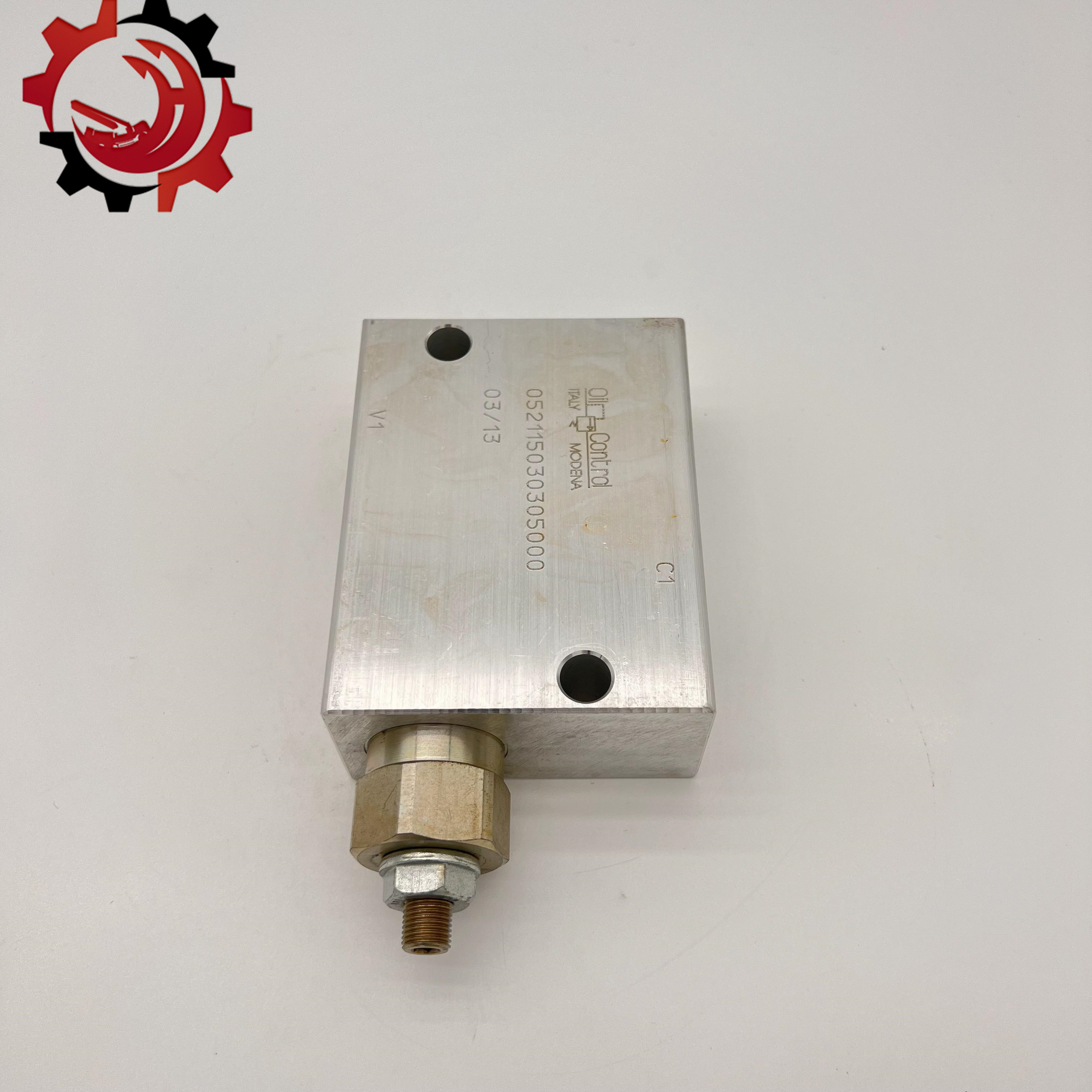 Control Valve 052115030305000 Standard Size New Condition for Concrete Pump Truck Parts