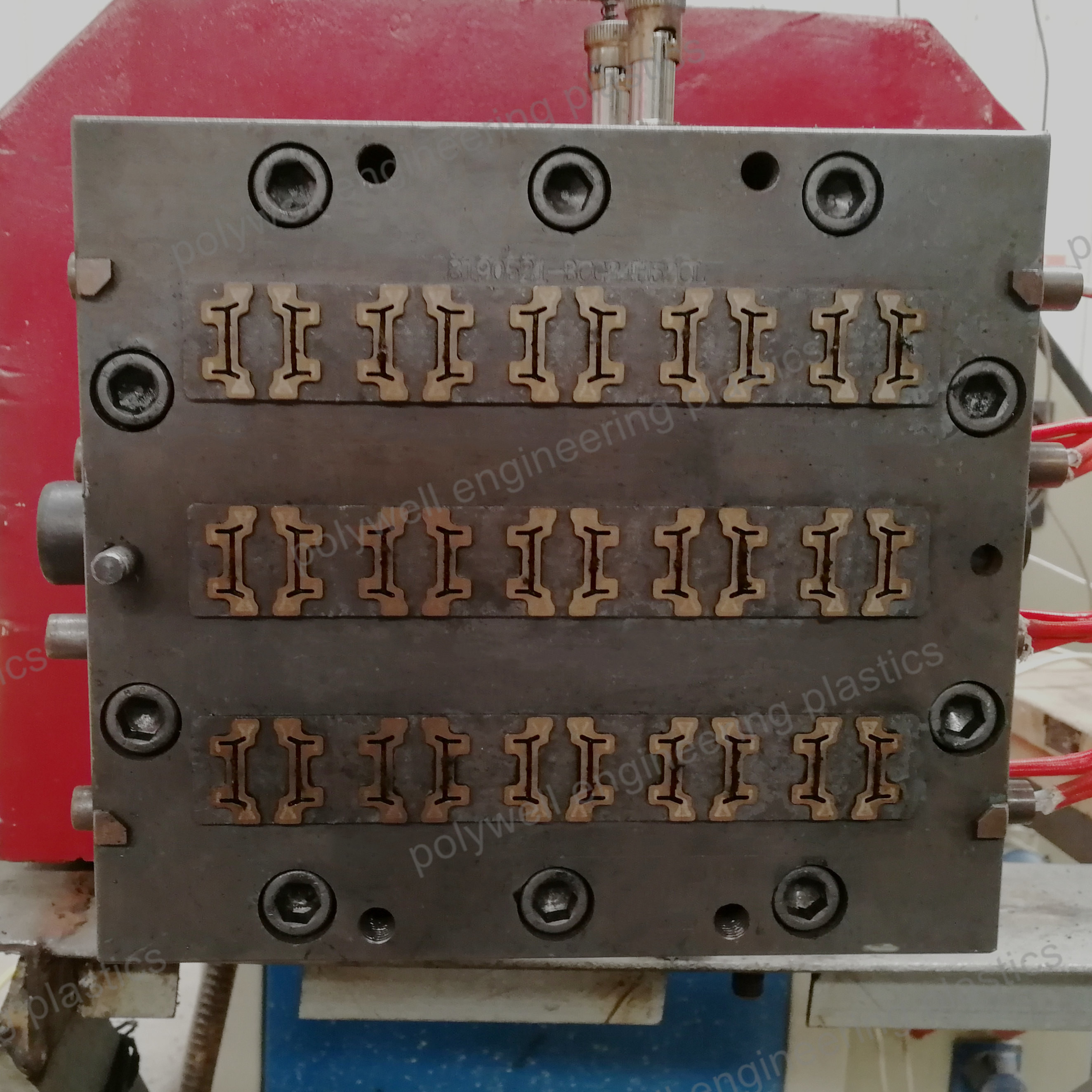 Customized Extrusion Mold For Extruder Machine, Plastic Moulding Dies