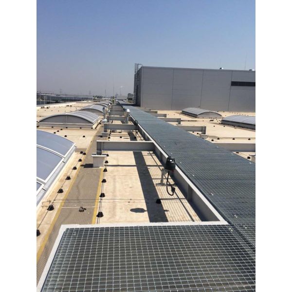 30x5 Steel Bar Grating Hot Dipped Galvanized Serrated Steel Grating