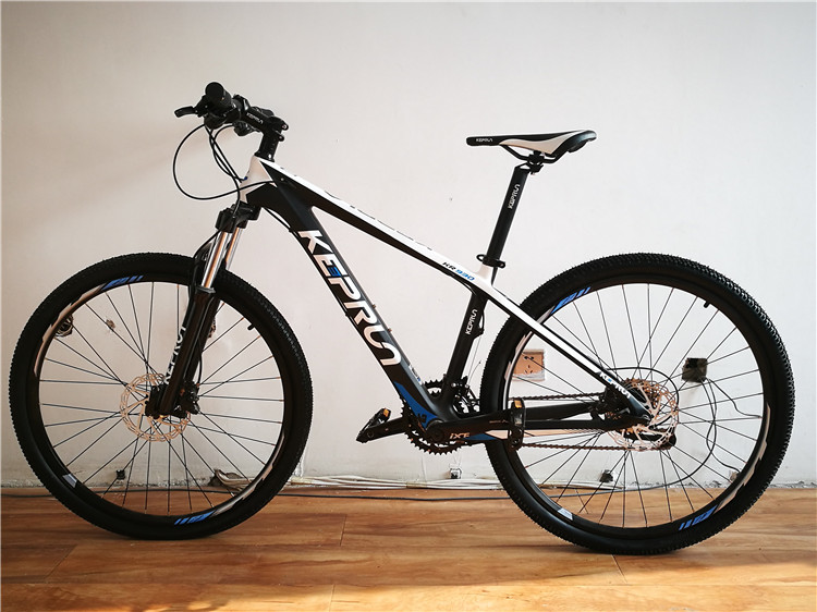 Made in China Tianjin factory 26" 17 inch Specially hot sale carbon fiber mountain bicycle/MTB for exercise