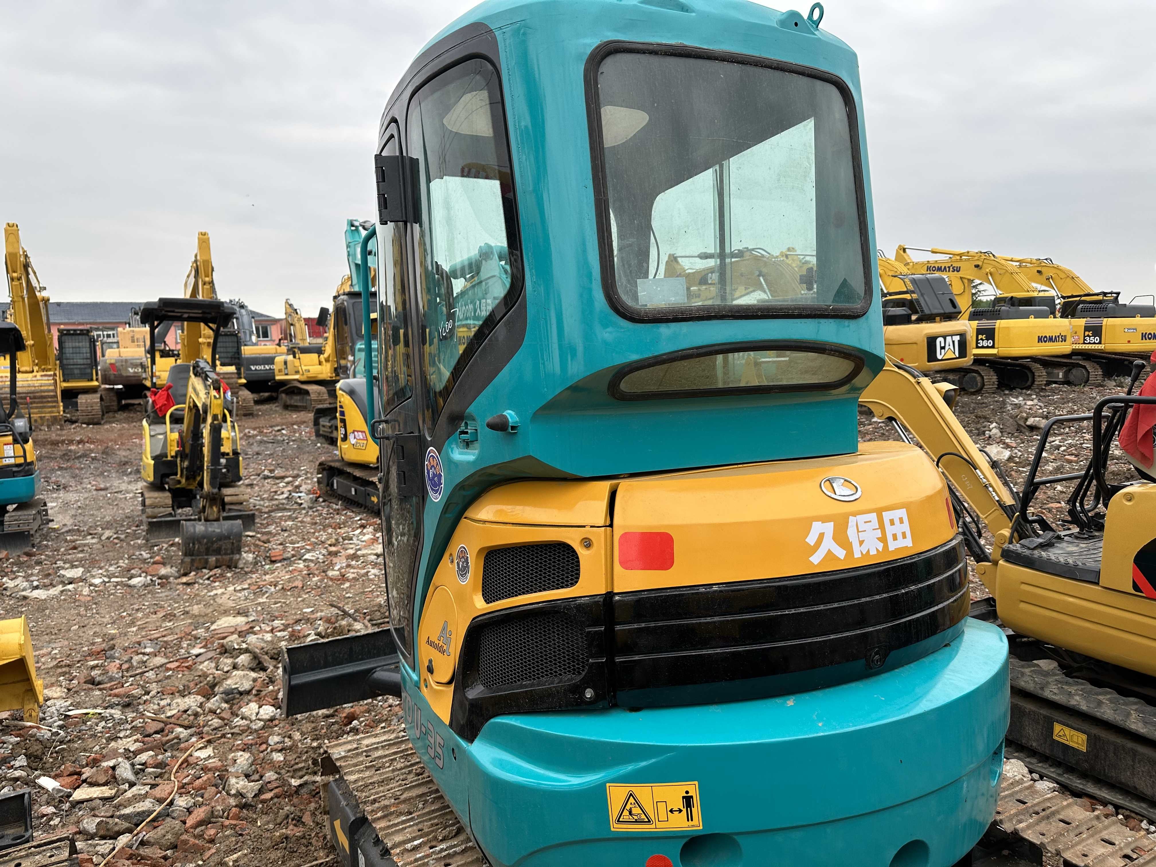 Used Kubota Digger U35 Secondhand 3.5ton Small Type Mini Crawler Excavator