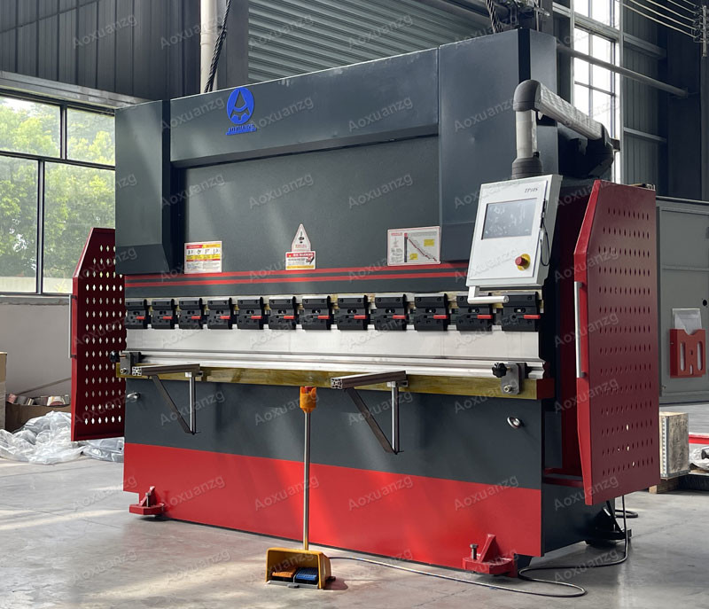 CNC Controller 2500mm Hydraulic Press Brakes 630kn CNC Bending Machine With TP10s