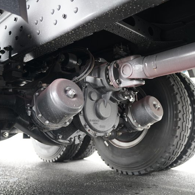 Hydraulic Pulling Flatbed Truck-Mounted Crane 8 Ton 10 Tyre Crane Truck with Tray