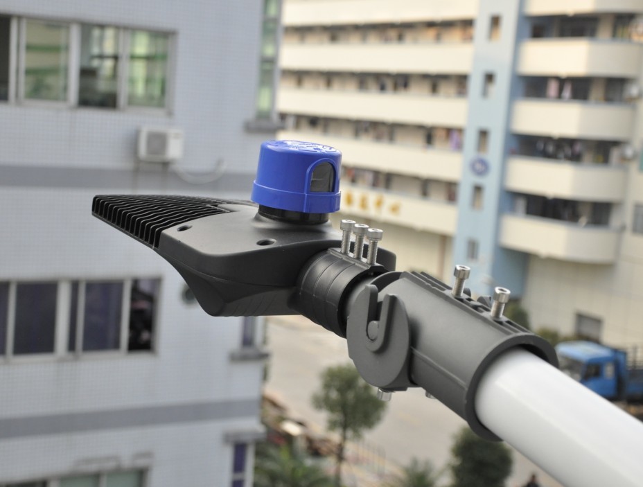 High lumens 160lm/w Led street light 40w For assistant-road black case, 5 Years Warranty