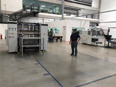 PA66+GF30 High-accuracy Infrared Hot Plate Plastic Welding Equipment with 11 - 22 kg/h Output and 1 Year Warranty