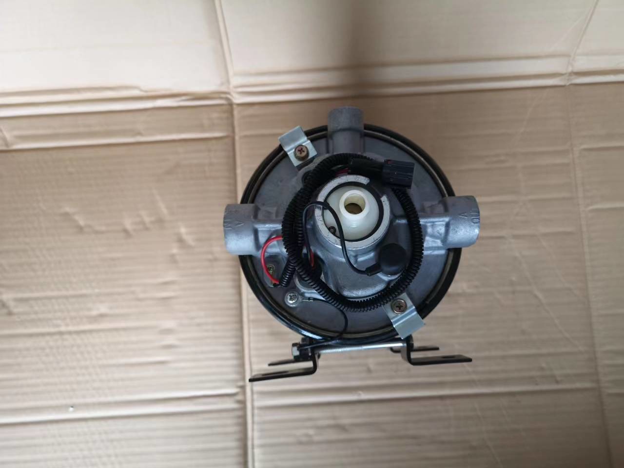 DR-5 Air Dryer For ISUZU FVR CXZ Truck 1481901053 Equip In Chassis