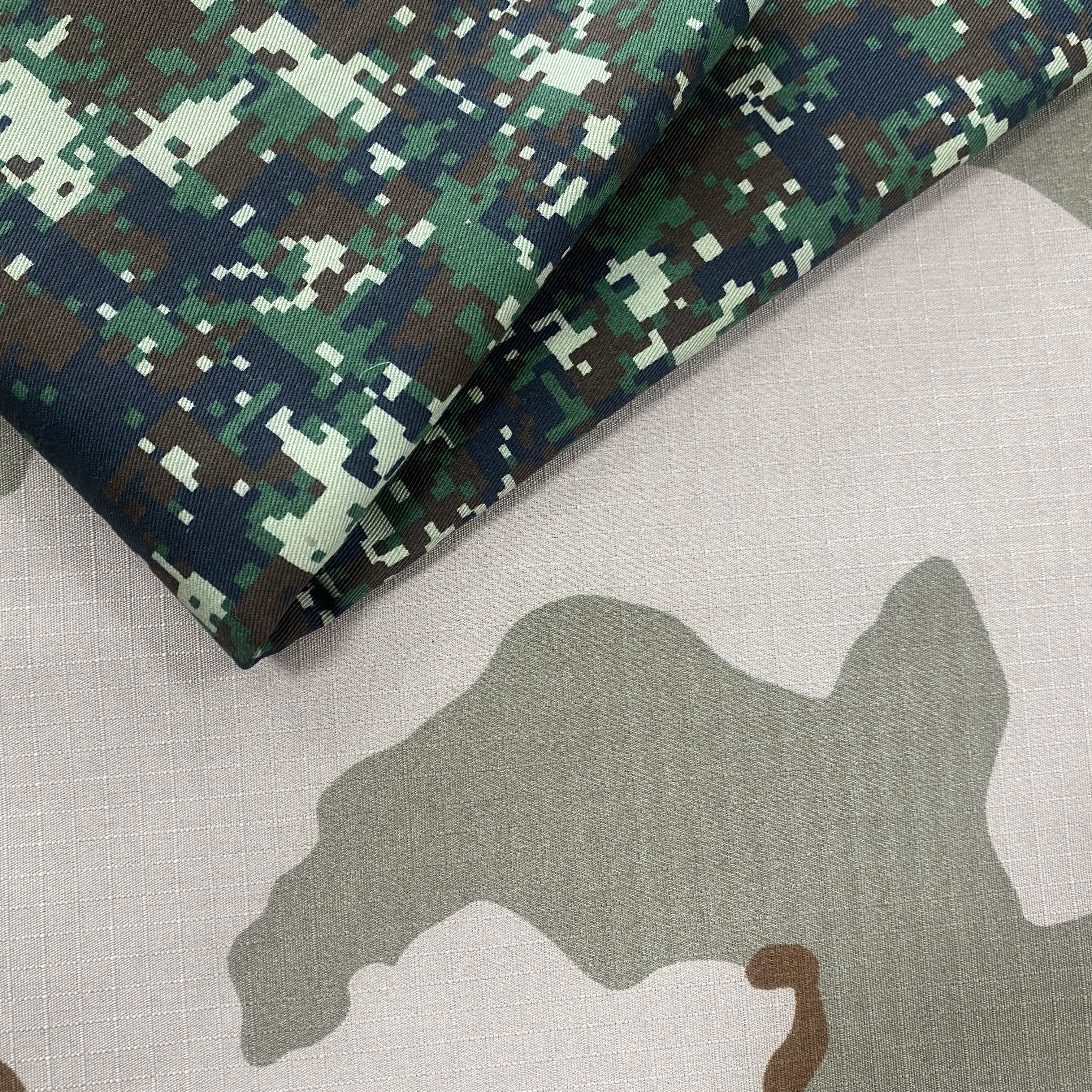 Printed Waterproof Multicam Camouflage Polar Fleece Softshell Fabric for Outdoor Jacket