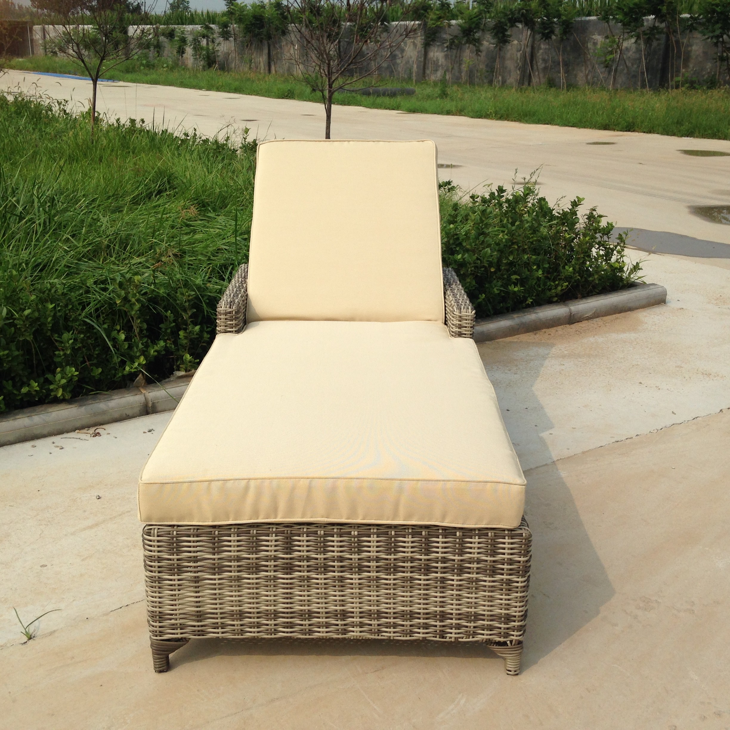 LC1015 Poly Rattan Garden Outdoor Indoor Rattan Lounge Chair Beach Sun Holiday