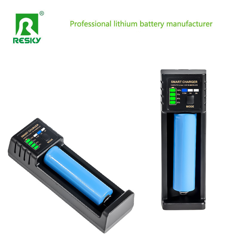 1.2V Rechargeable Battery Charger Ni-MH Ni-CD Smart 1 Slot USB Smart Charger