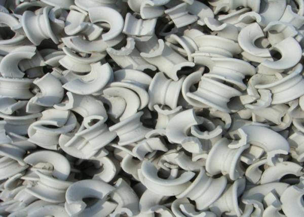 Buy Open - Hole Ring Alumina Ceramic Packing Good Thermal Shock Resistance at wholesale prices