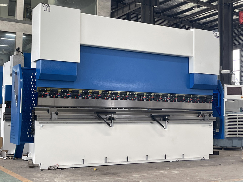 Hydraulic Cnc Press Brake Machine With DE15 Controller