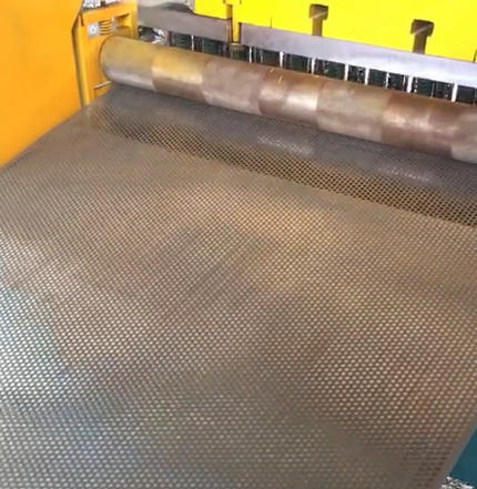 Hydraulic Press Pneumatic Fully Automatic Eyelet Punching Machine Eyelet And