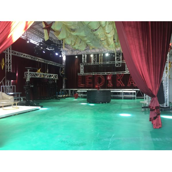 High Loading Capacity Rotating And Lifting Truss For Heavy Event Lighting Equipment