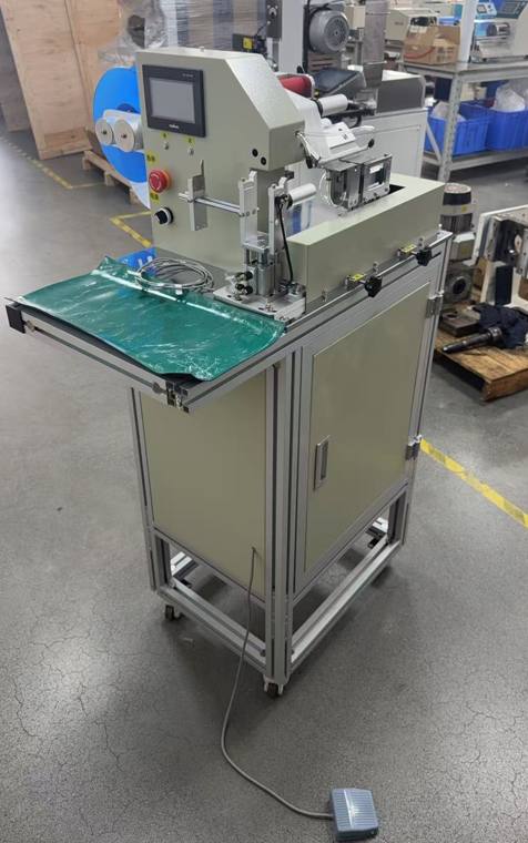 RS-250 Automatic wire folding labeling machine (servo type)