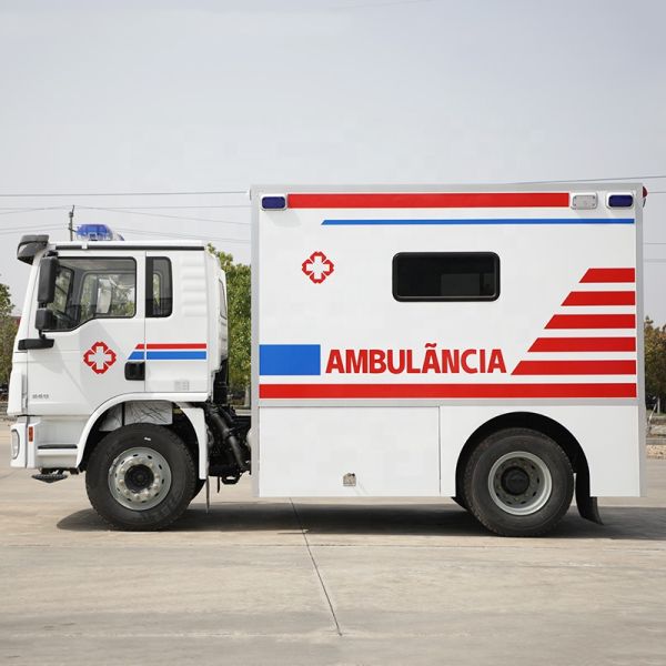 Right Hand 4*4 4 Wheel Drive Ambulance Truck Fist Aid Vehicle SHACMAN Cabin Ambulance Diesel 240Hp Medical Equipment Stretcher