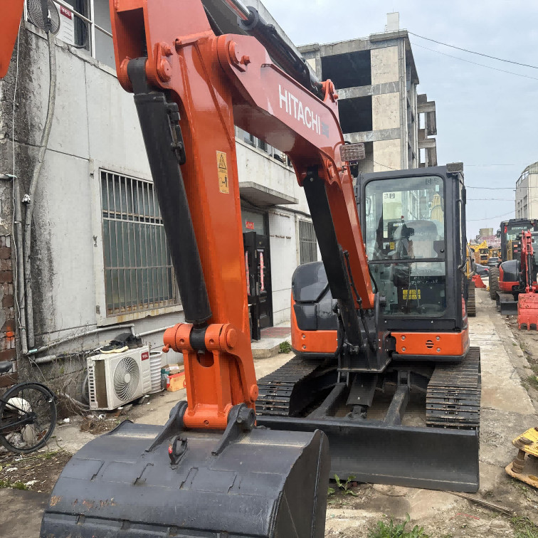 Used Excavator Original Hitachi ZX68 Secondhand Hydraulic 6ton Crawler Digger