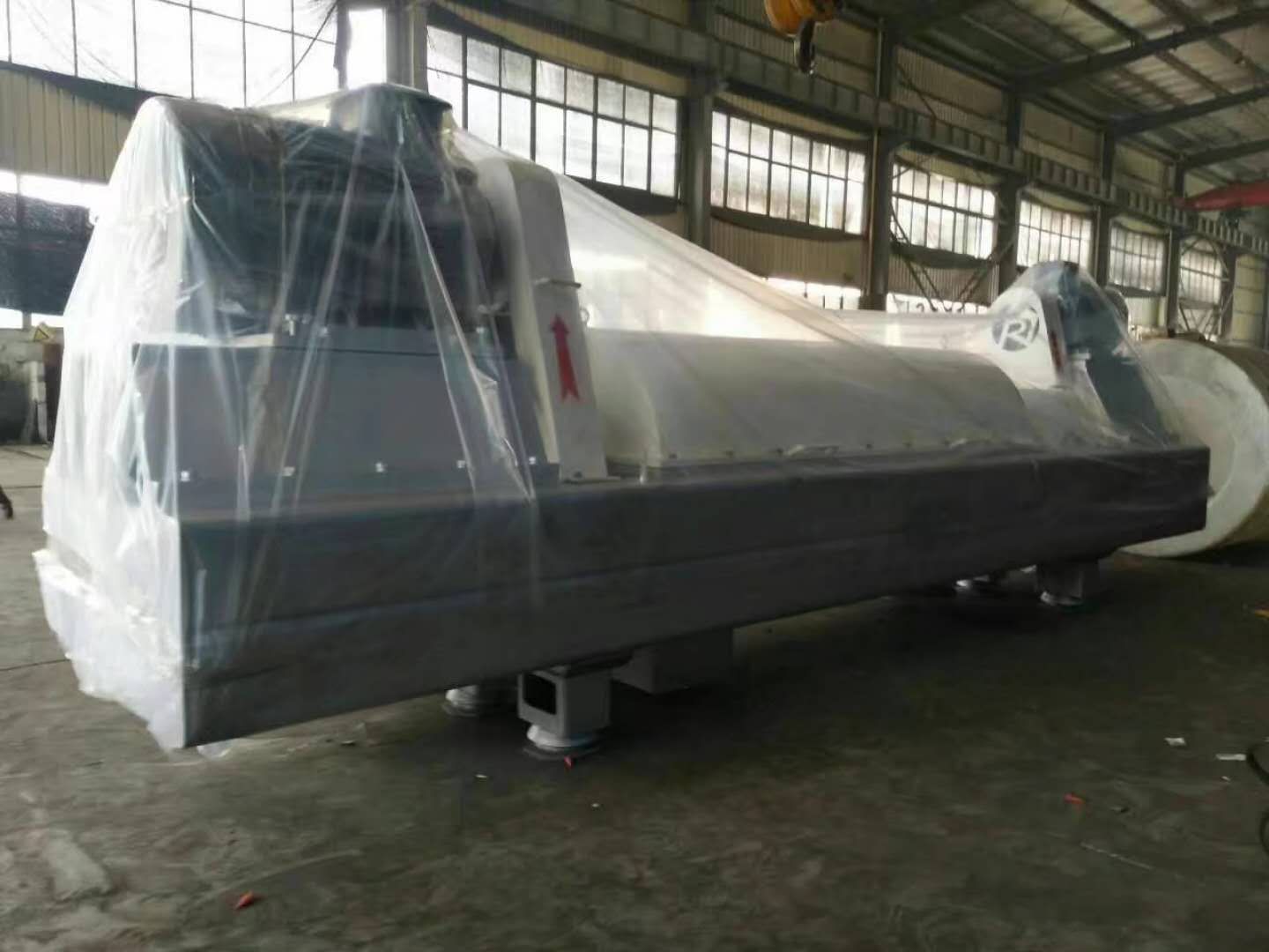 4-90KW TPLW 3 Phase Sludge Dewatering Decanter Centrifuge for Oil Waste Water on Farms