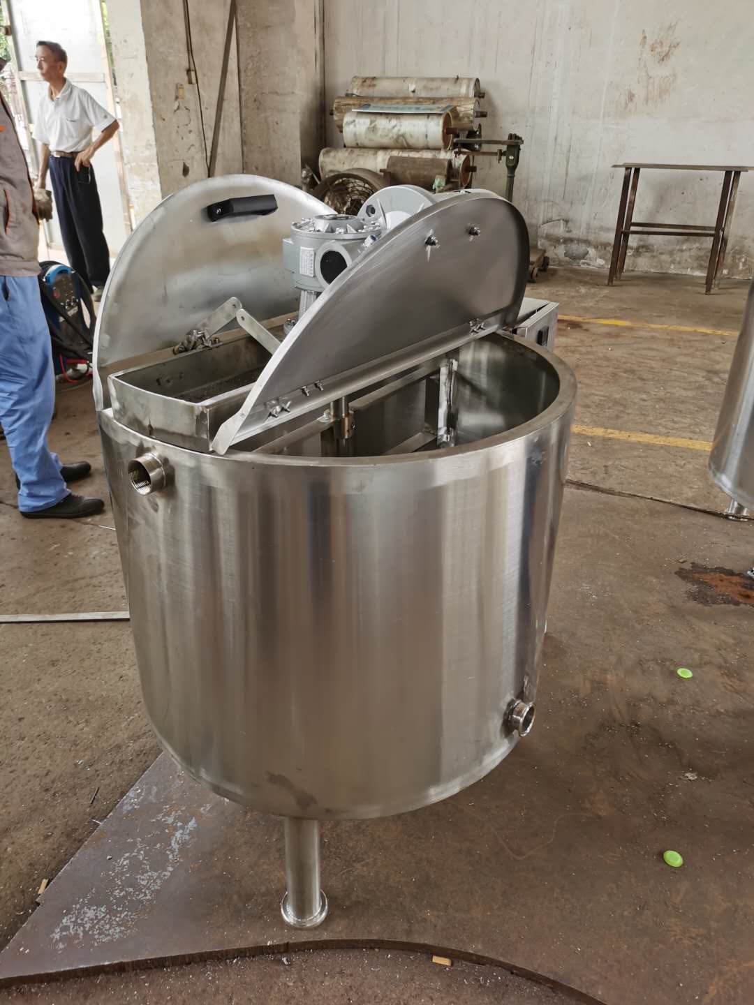 Cocoa Butter Melting Tank 500kg H Tempering Chocolate Enrobing Line