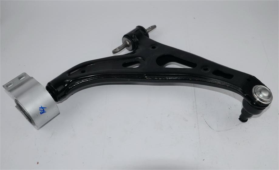 Model 84406463 Car Front Lower Control Arm Left for Chevrolet Equinox 84215910 84406461 84513716 84110408 84557859 84575569 84656452
