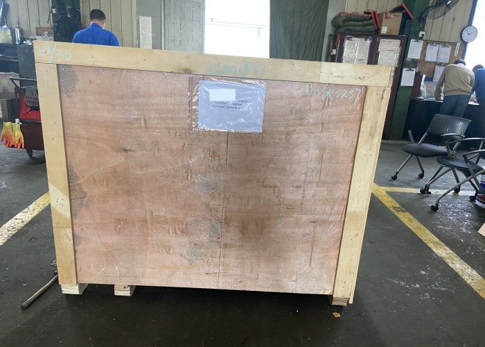 High Pressure Homogenizer 1000kg CIP For Lubricating Oil L-HM100 OR Mobil SHC627 ISOVG100