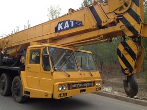 Quality Used Truck Crane KATO NK400E FOR SALE for sale
