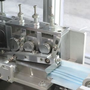 China 500Pcs/Min Earloop Mask Making Machine High Speed Ce Certificate on sale