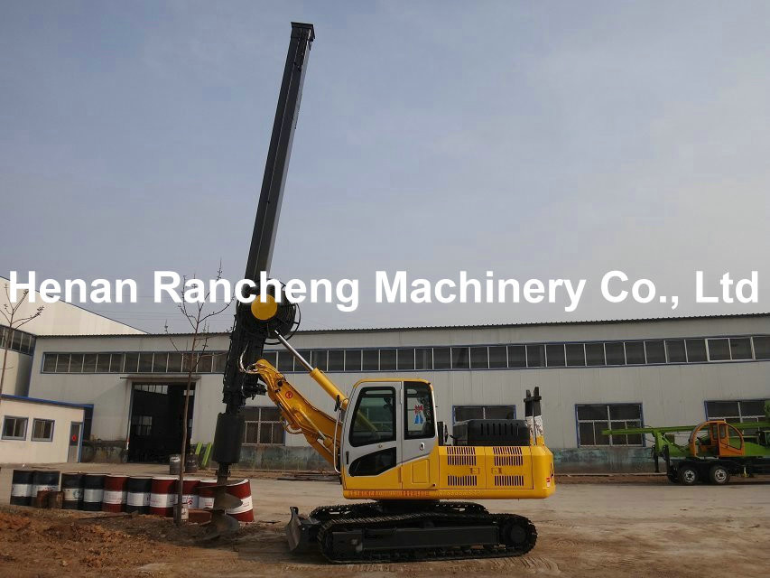 Hydraulic Oil Cylinder Rotary Drilling Rig 15m / 20m Depth 110KW Cummins Engine