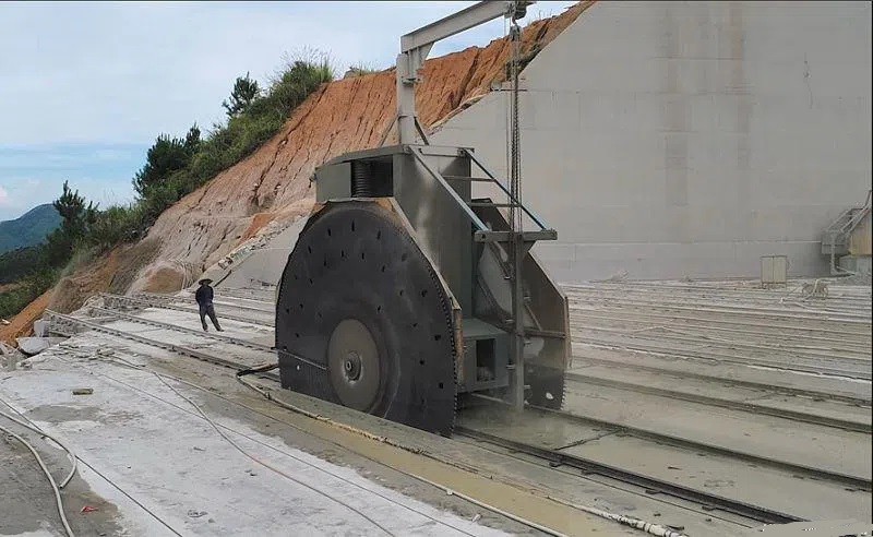 Quarry Stone Cutting Machine