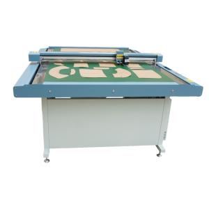 Quality Garment Cutter with Print Dimension 1500*1000mm and Cutting Machine Size 1900*1455*800mm for sale