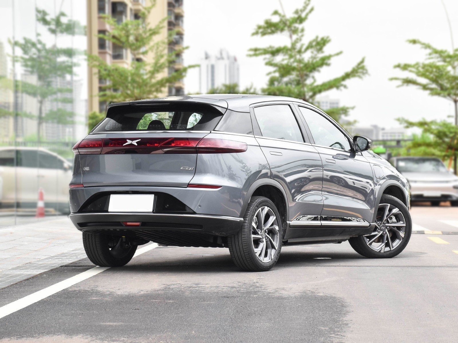Smart Compact SUV Electric Car Front Mounted Front Drive Xpeng G3 520 155KW
